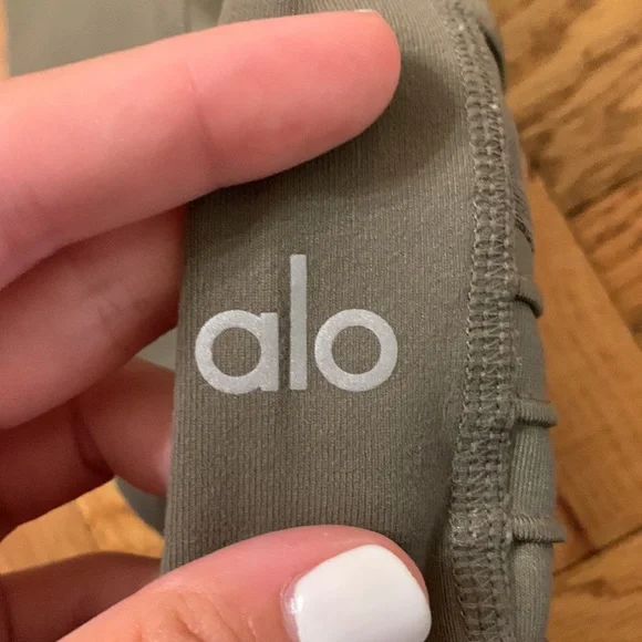 ALO Yoga Olive Green Leggings - Picture 5 of 10